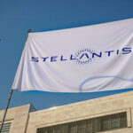 New Job Cuts Can’t Keep Stellantis (NYSE:STLA) in the Green