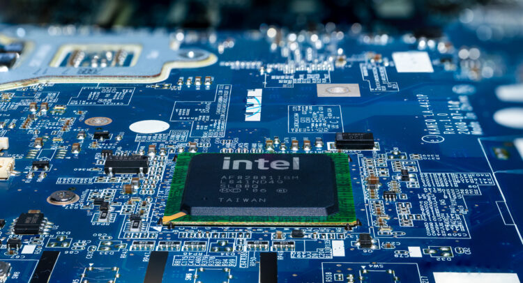 Intel (NASDAQ:INTC) Catches a Break despite Hit to Processor Performance