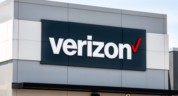 Доходы VZ: Verizon сообщает о меньших, чем ожидалось, потерях подписчиков в первом квартале