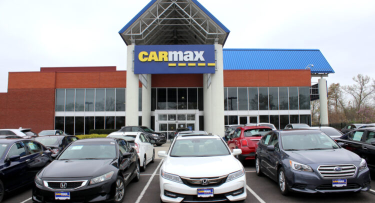 Прибыль KMX: CarMax резко упала после разочаровывающих результатов четвертого квартала