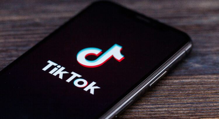 TikTok собирается бросить вызов Instagram Meta (NASDAQ:META) с помощью нового приложения