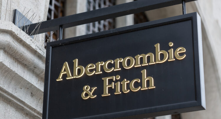 Могут ли акции Abercrombie (NYSE:ANF) восстановиться после падения с пика?