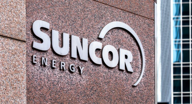 Suncor Energy (NYSE:SU) может рассмотреть возможность продажи Petro-Canada