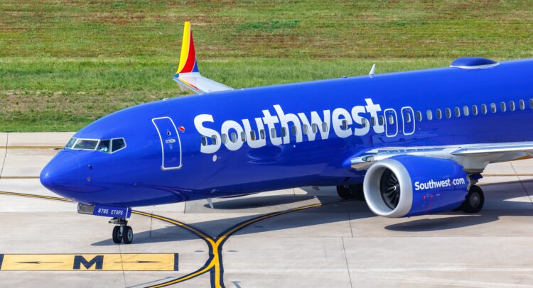 Акции Southwest Airlines (NYSE:LUV): будут расти по мере изменения тенденций в сфере путешествий