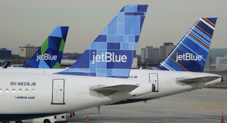 Прибыль JBLU: JetBlue падает из-за неутешительных перспектив