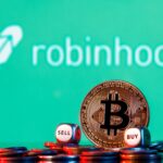 The SEC May Be Coming for Robinhood (NASDAQ:HOOD), Shares Slip