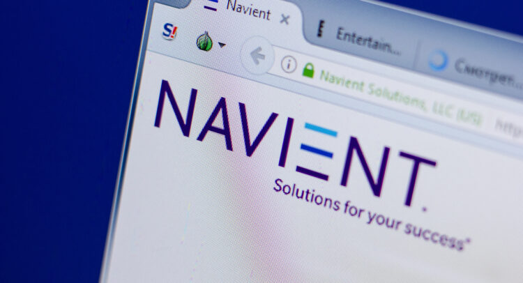 Navient Stock (NASDAQ:NAVI): Does the Hazy Outlook Signal Trouble?