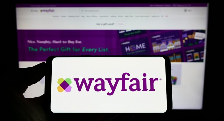 Почему продажи Wayfair (NYSE:W) падают, но ее акции растут