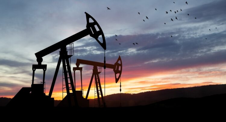 Нефть подскочила на фоне надежд на снижение ставок и повышения цен в Саудовской Аравии