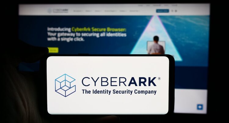 Рост цифровых угроз делает запас программного обеспечения CyberArk (NASDAQ:CYBR) практически простым делом