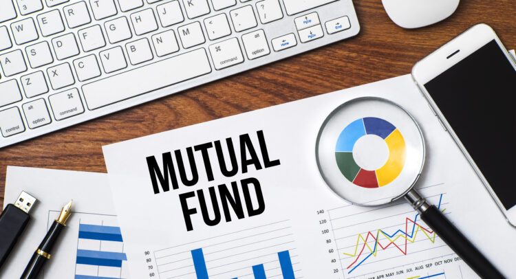 VTSAX: $1.5 Trillion Mutual Fund Juggernaut Is Popular for a Reason