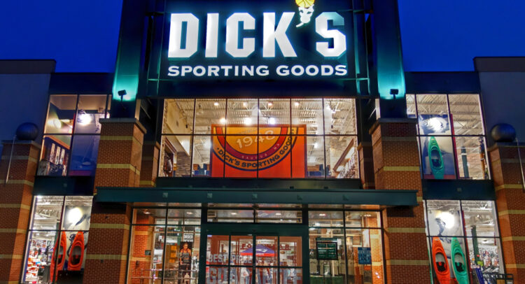 DKS Earnings: DICK’s Sporting Goods Rallies on Impressive Q1 Performance