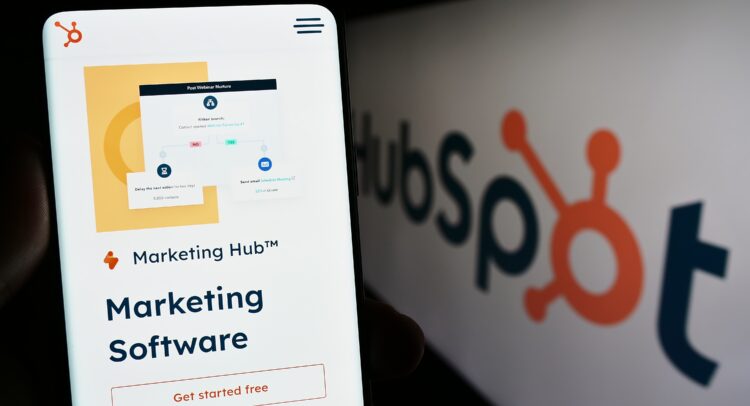 Новости M&A: Еще один возможный участник торгов повышает акции Hubspot (NYSE:HUBS)