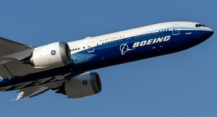 Boeing (NYSE:BA) сталкивается с новой директивой FAA на фоне растущих опасений по поводу безопасности