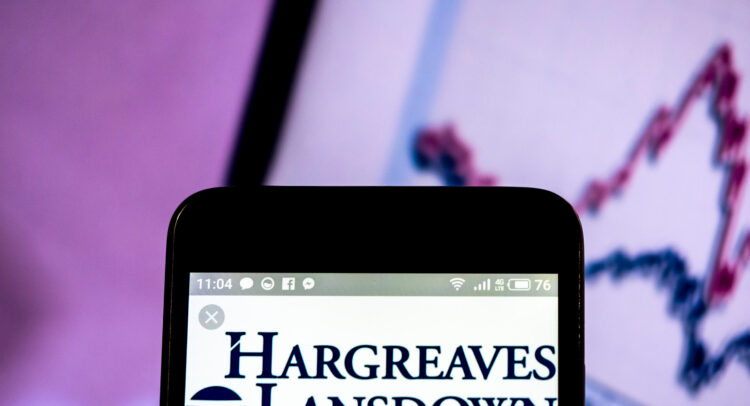 UK Stocks: Hargreaves Lansdown Q4 New Clients Surge 85%; Extends Takeover Deadline