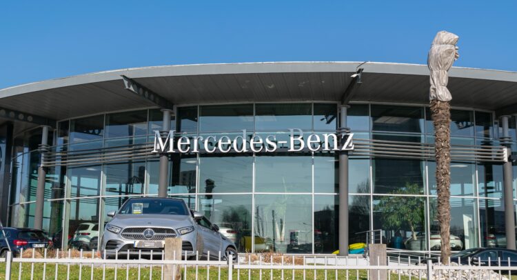 German Stocks: Mercedes-Benz Downgrades Full-Year Cars Margin Outlook