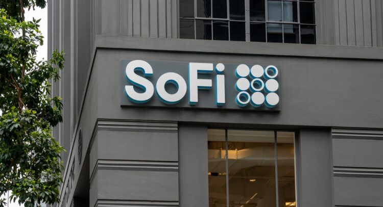 Кому принадлежат акции SoFi Technologies?