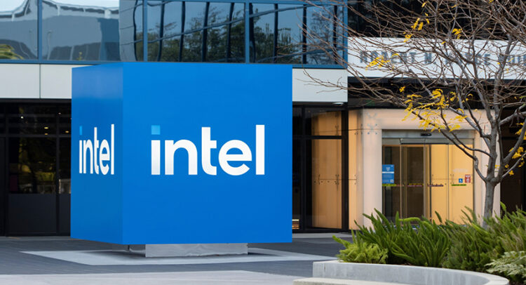 Will Intel Stock Rebound to $42? Here’s What This Top Analyst Expects