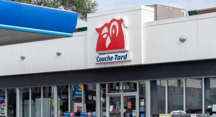 M&A News: Alimentation Couche-Tard (TSE:ATD) Takes Aim at 7-Eleven