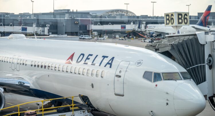 Delta (NYSE:DAL) COO Bails Out, Shareholders Rejoice