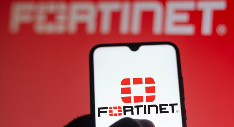 Fortinet (NASDAQ:FTNT) падает после того, как Розенблатт снижает целевую цену