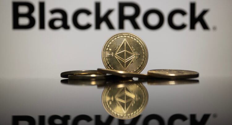 BlackRock’s Ethereum ETF Surges to $900M in Just 11 Days