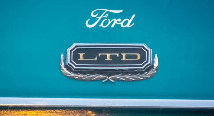 Ford (NYSE:F) Slides as Transit Inventory Runs Dry and New Green Plans Brew