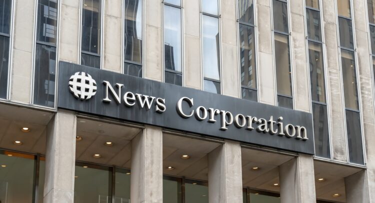 Rupert Murdoch Trial Weighs on News Corp. (NASDAQ:NWSA) Stock