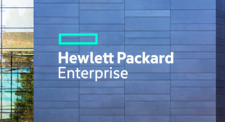 Insider Trading: CEO Offloads Hewlett Packard Stock (HPE) Worth $1.6M