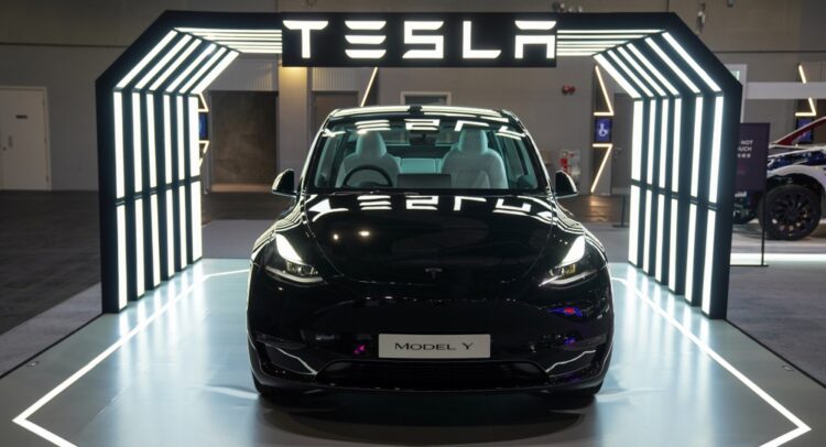 Tesla’s (NASDAQ:TSLA) Chinese EV Sales Surge amid Rising Competition