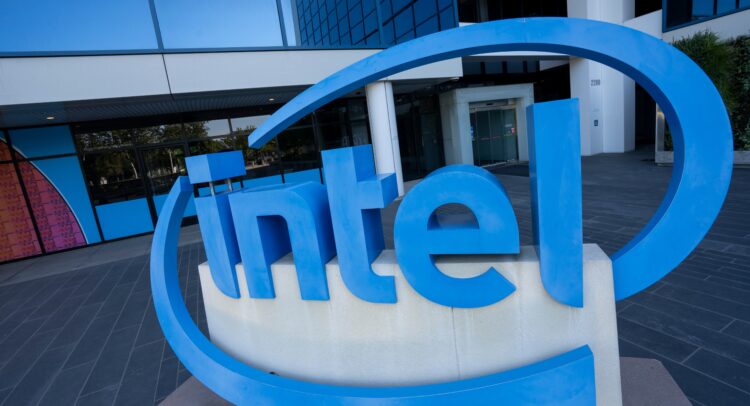 Intel (NASDAQ:INTC) запускает площадку для искусственного интеллекта