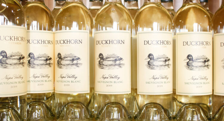 Новости слияний и поглощений: Duckhorn (NYSE:NAPA) будет приобретена Butterfly Equity за $1,95 млрд.