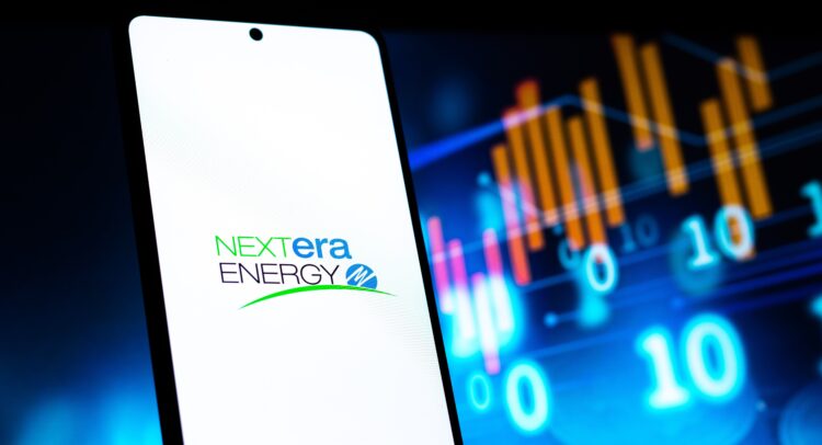 Is NextEra Energy (NYSE:NEE) Stock a Dividend Aristocrat Buy?