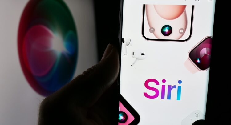 Apple Plans to Revamp Siri to Fight ChatGPT and Other Bots