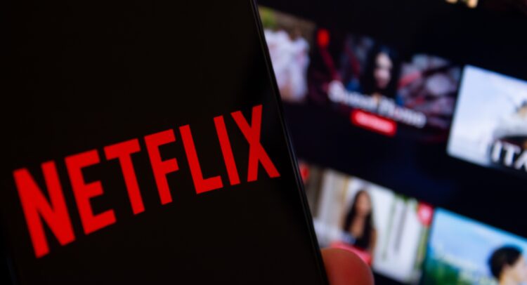 Netlix Stock (NASDAQ:NFLX) Rises amid New $1,100 Price Target