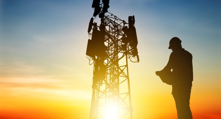 Canadian Telecom Gets Battered by Analyst Projections