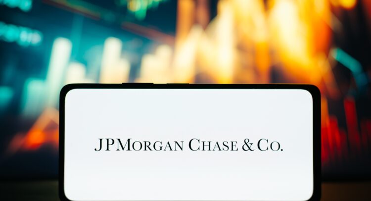 JPMorgan Chase (JPM) Expects Investment Banking Fees to Surge 45% in the Fourth Quarter