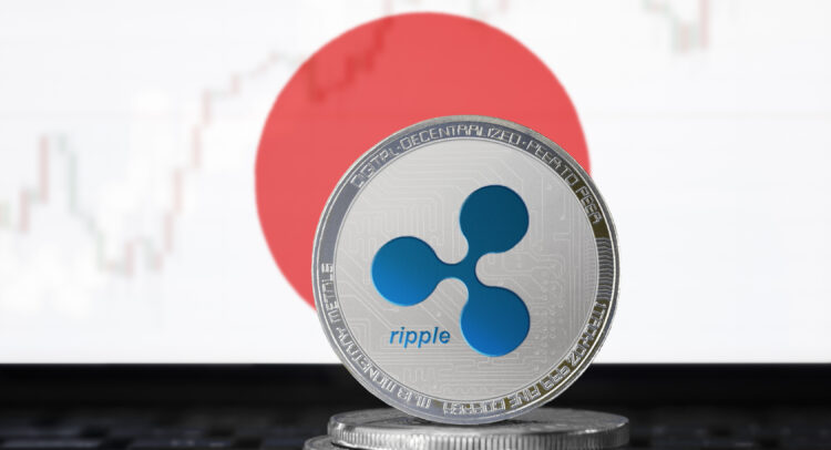 XRP Plunges as Strong Dollar Pressures Crypto Market