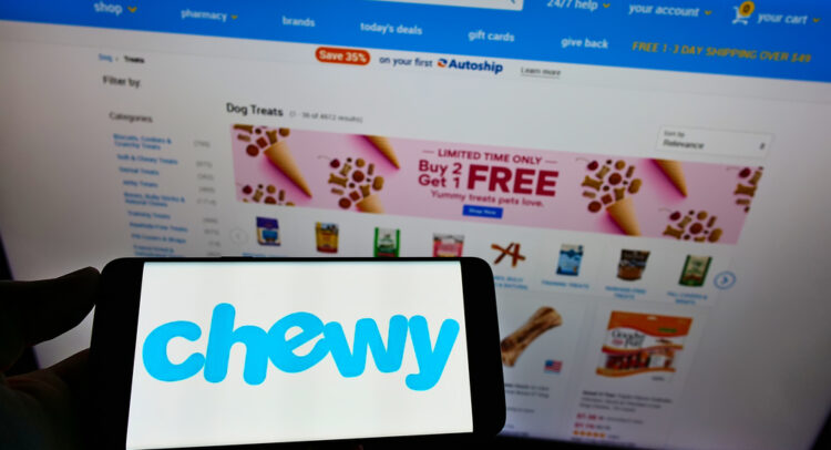 Insider Trade: Majority Shareholder Sells Chewy Shares Worth $621M