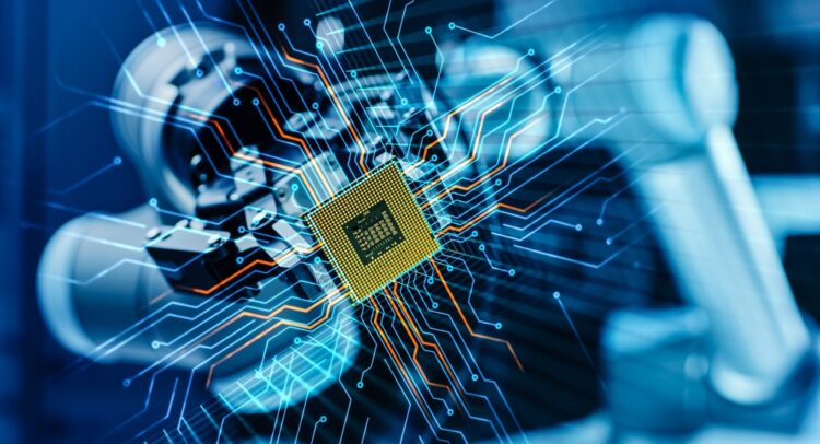 Microchip (NASDAQ:MCHP) Halts Chips Act Application amid Mounting Challenges