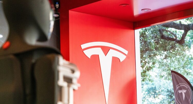 Goldman Sachs Analyst Grants Big Price Target Increase to Tesla ‘Due to AI Potential’