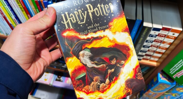 Harry Potter Publisher Bloomsbury Conjures up Last-Minute Amazon Supply Deal