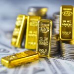 Gold Shines Bright as Analysts Eye $3,000 amid Market Turmoil