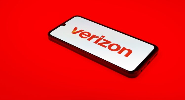 Verizon (VZ) Earnings Today: Here’s What to Expect in Q4