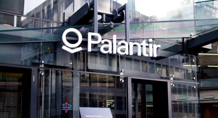 Palantir Stock’s (PLTR) Valuation Is Hard to Defend despite White House Ally