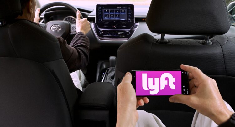 Lyft Leaves Investors Concerned after Uninspiring Outlook for 2025