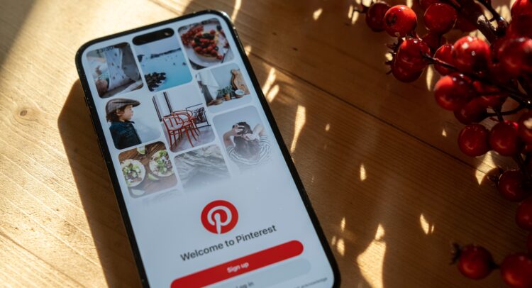 AI Sparks a New Era in Pinterest’s (PINS) Consumer Growth