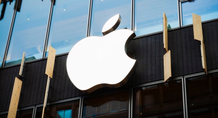 Apple Stock (AAPL) Slides Despite Discounts Boosting Chinese iPhone Sales