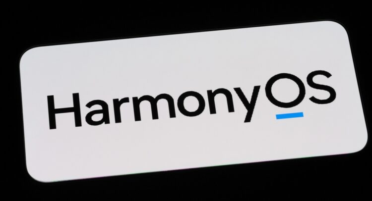 Huawei Challenges Microsoft & Apple With HarmonyOS 5 Laptops
