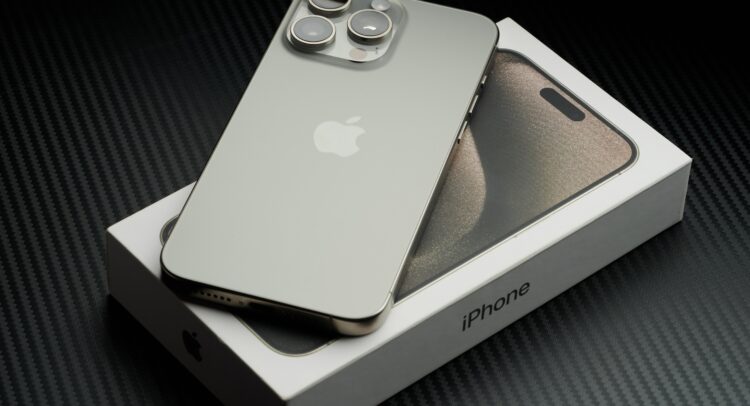‘A U.S.-Made iPhone Won’t Happen,’ Says Wedbush about Apple (AAPL)